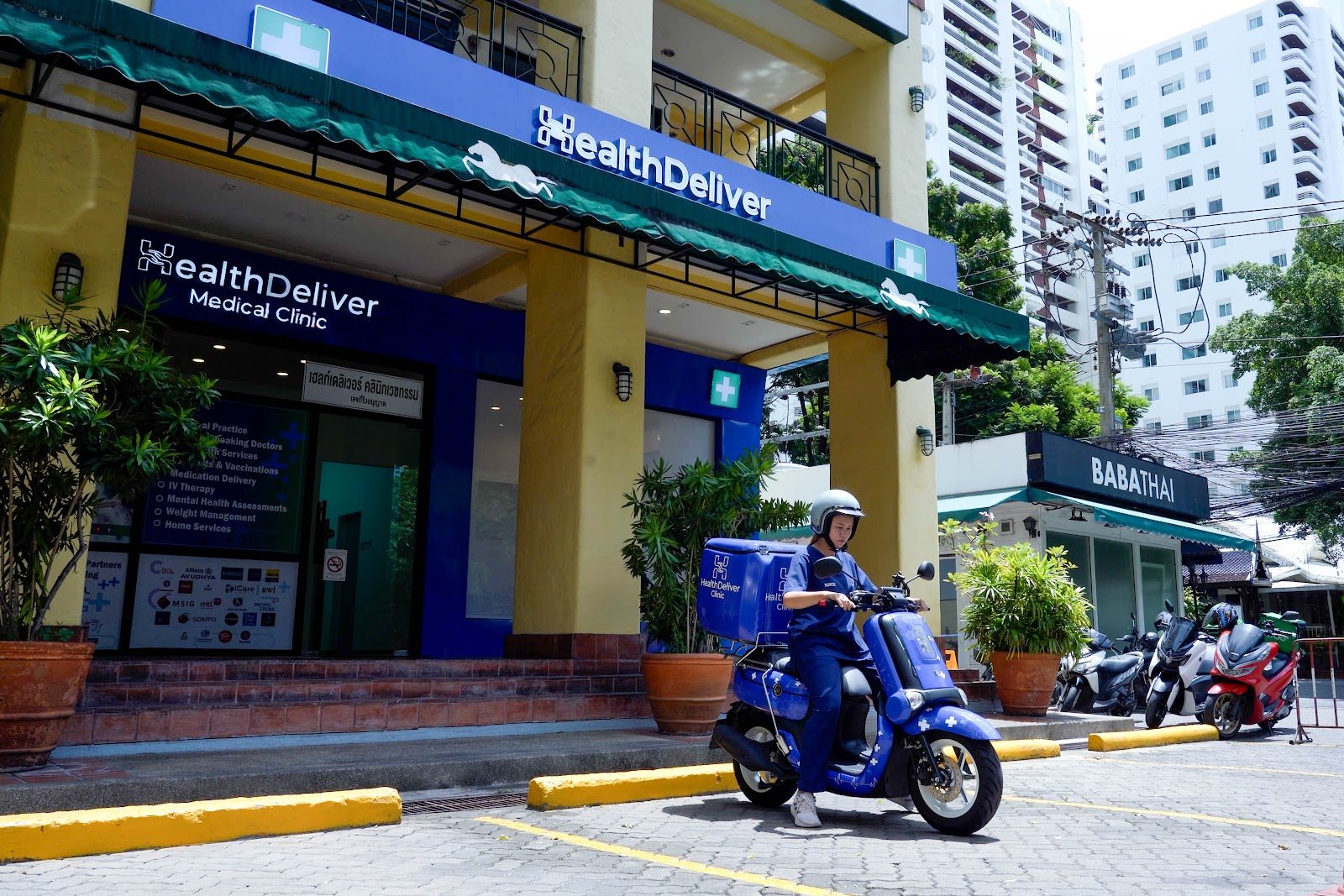 Entrance of HealthDeliver Clinic Asok on Sukhumvit Soi 23, Bangkok